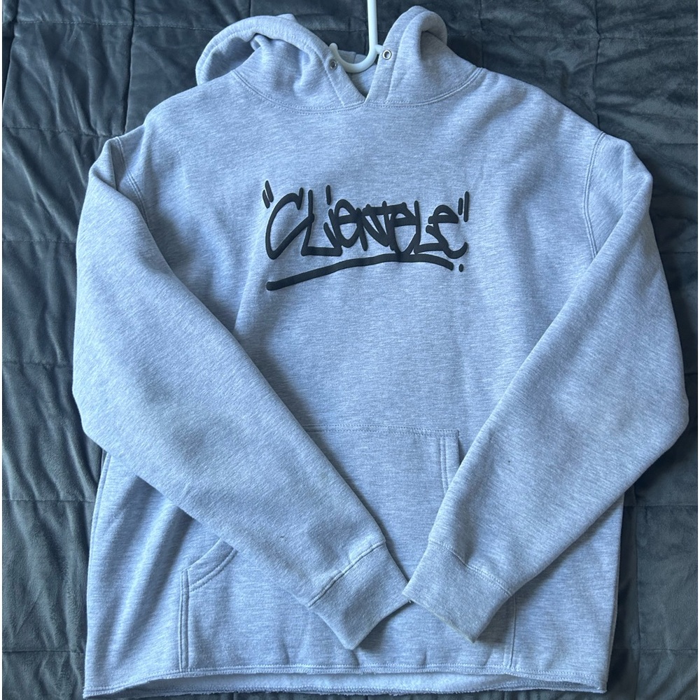 cropped cliente hoodie